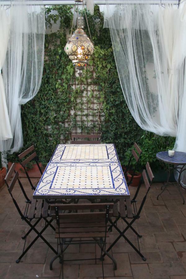 Guest House Europa 12 Siviglia Esterno foto