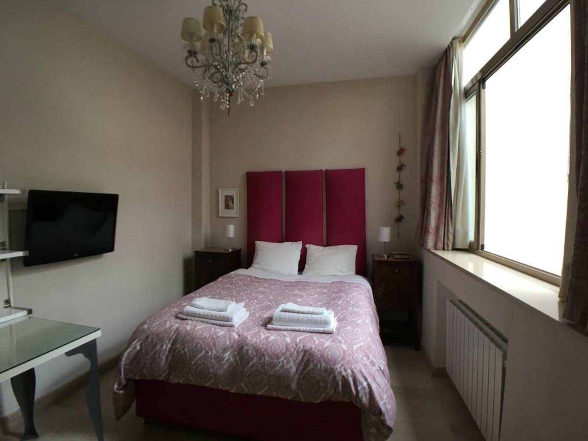 Guest House Europa 12 Siviglia Esterno foto