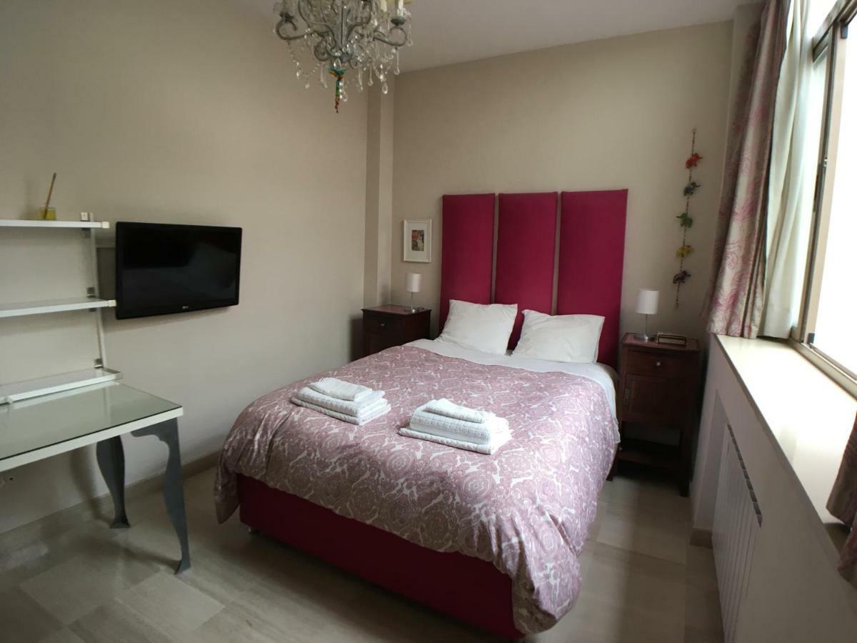 Guest House Europa 12 Siviglia Esterno foto