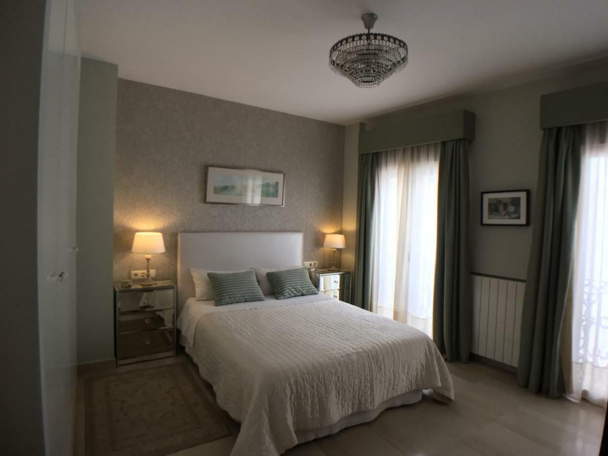 Guest House Europa 12 Siviglia Esterno foto