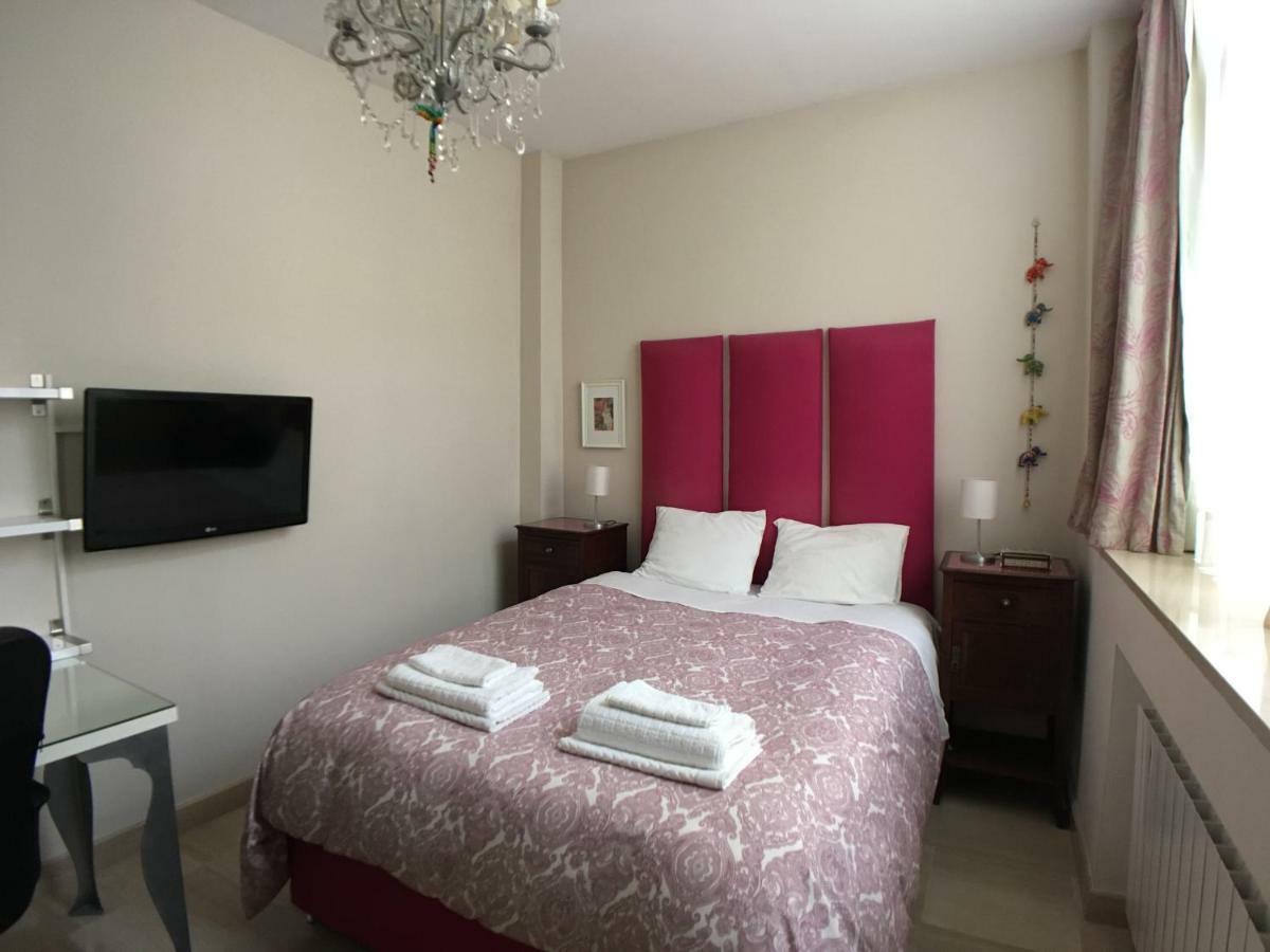 Guest House Europa 12 Siviglia Esterno foto